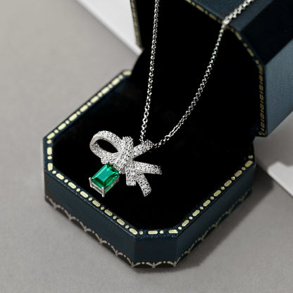 [Rosla]Luxurious Flower Shape Emerald Cut Necklace