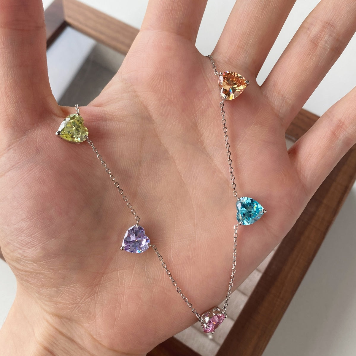 [Rosla]Sparkling Colorful Heart Cut Necklace