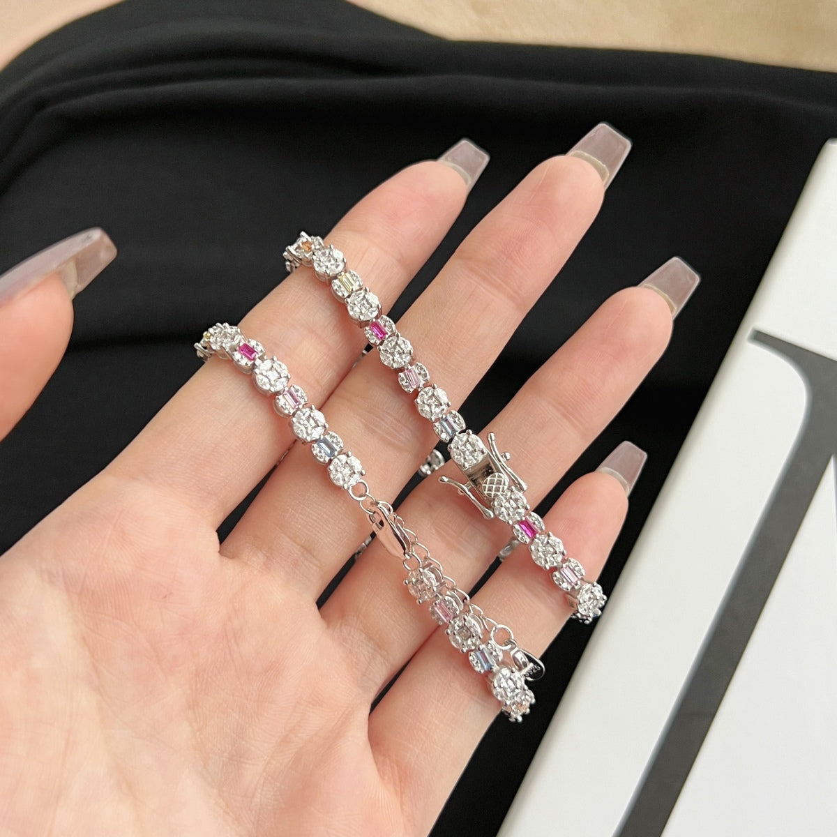 [Rosla]Dazzling Radiant Multi Cut Daily Bracelet