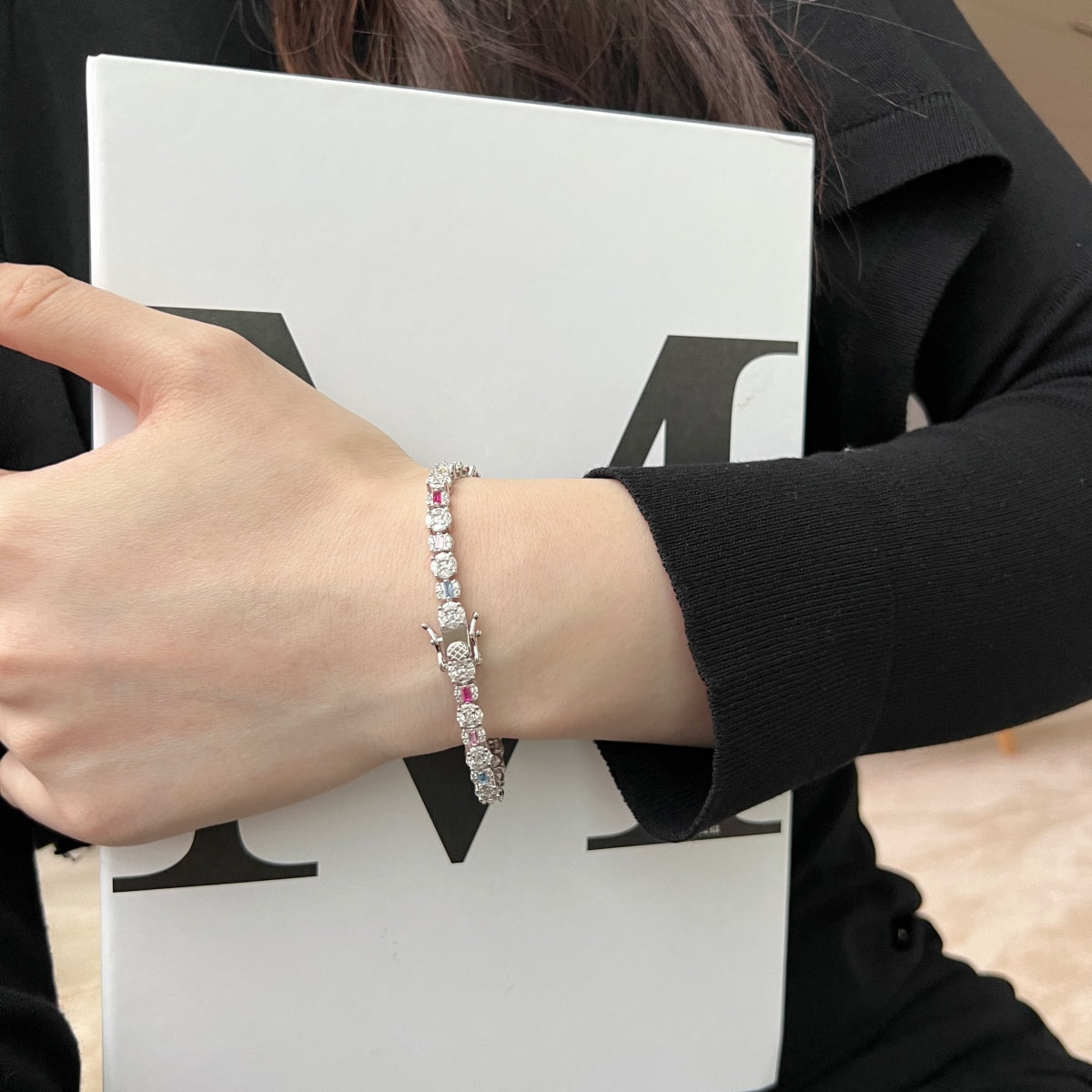 [Rosla]Dazzling Radiant Multi Cut Daily Bracelet