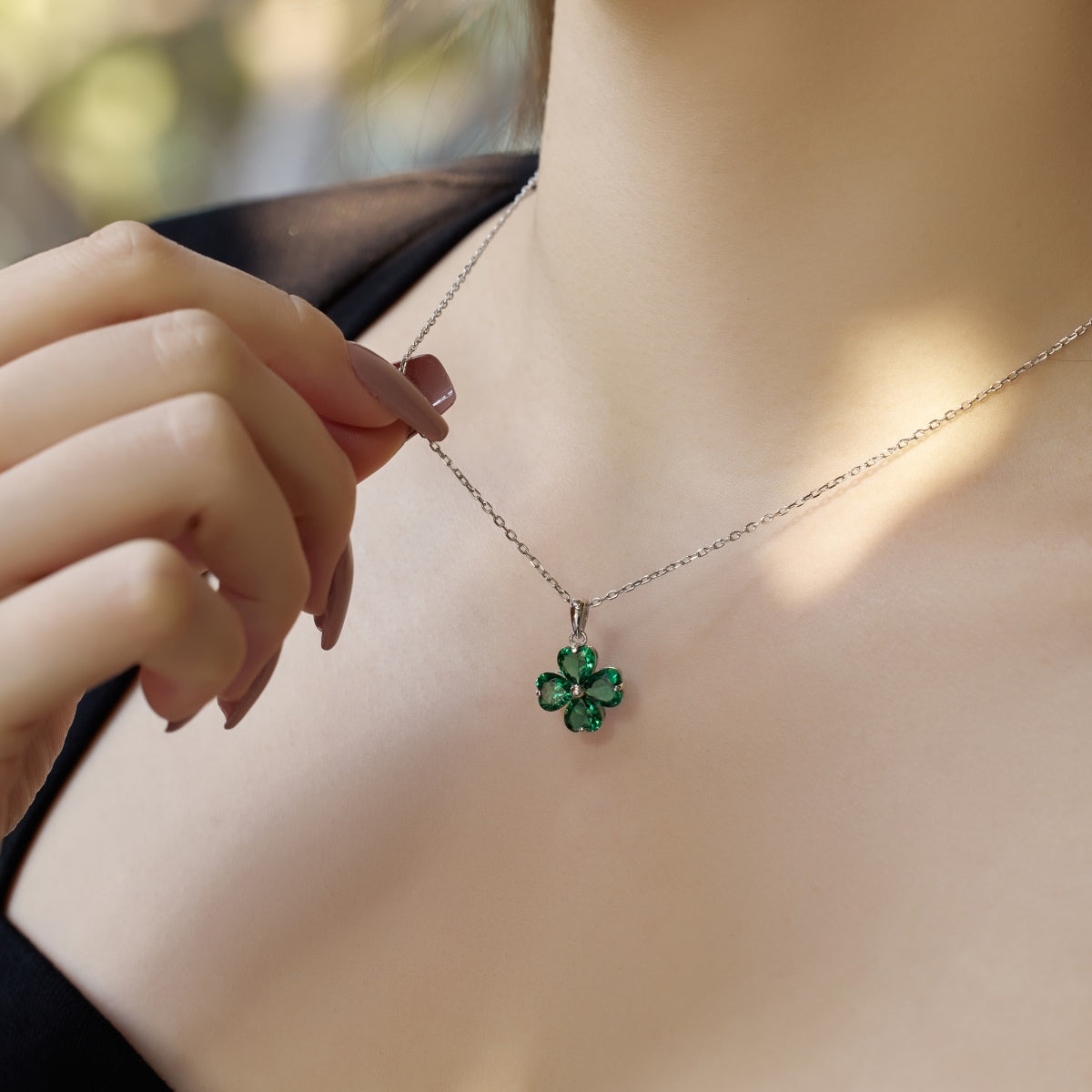 [Rosla]Heart-Shaped Four-Leaf Clover Bead Necklace