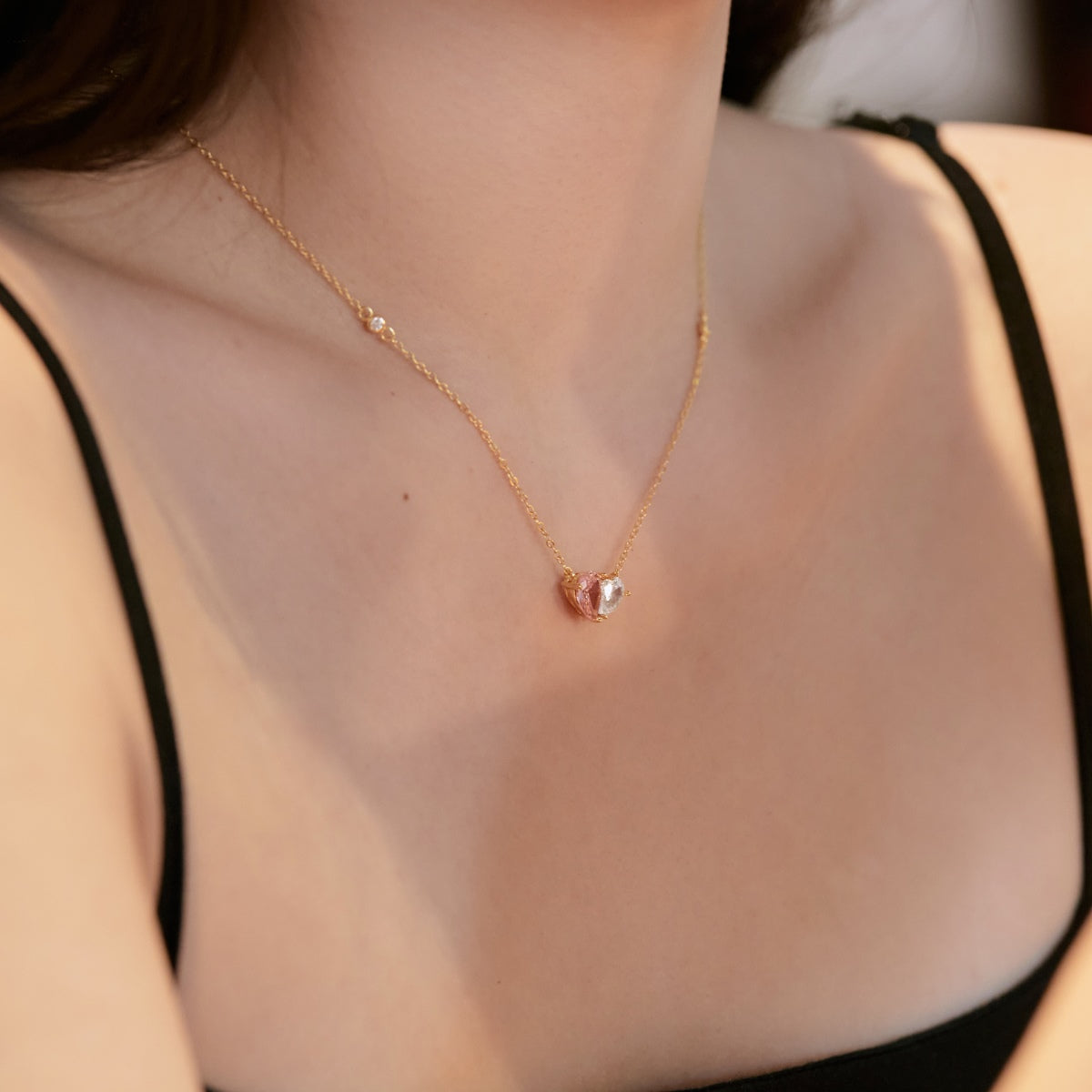 [Rosla]Unique Heart Shape Necklace
