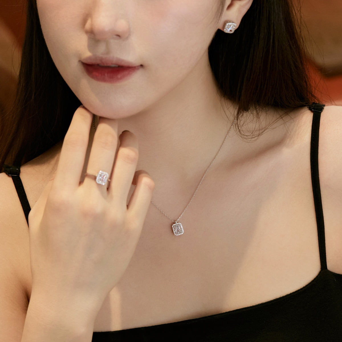 [Rosla]1.0 Carat Luxurious Dainty Emerald Cut Daily Earrings