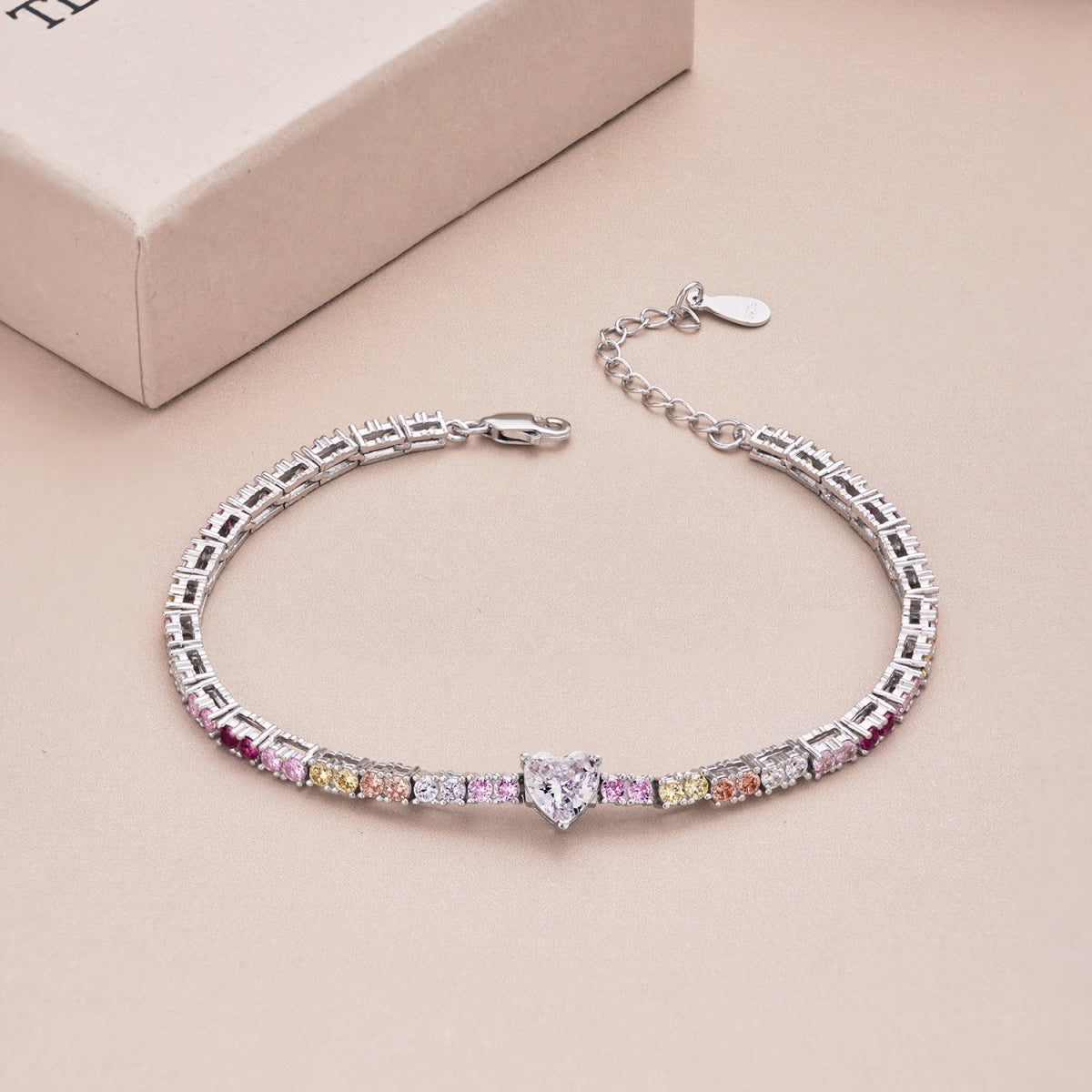 [Rosla]Delicate Romantic Heart Shape Lover Bracelet