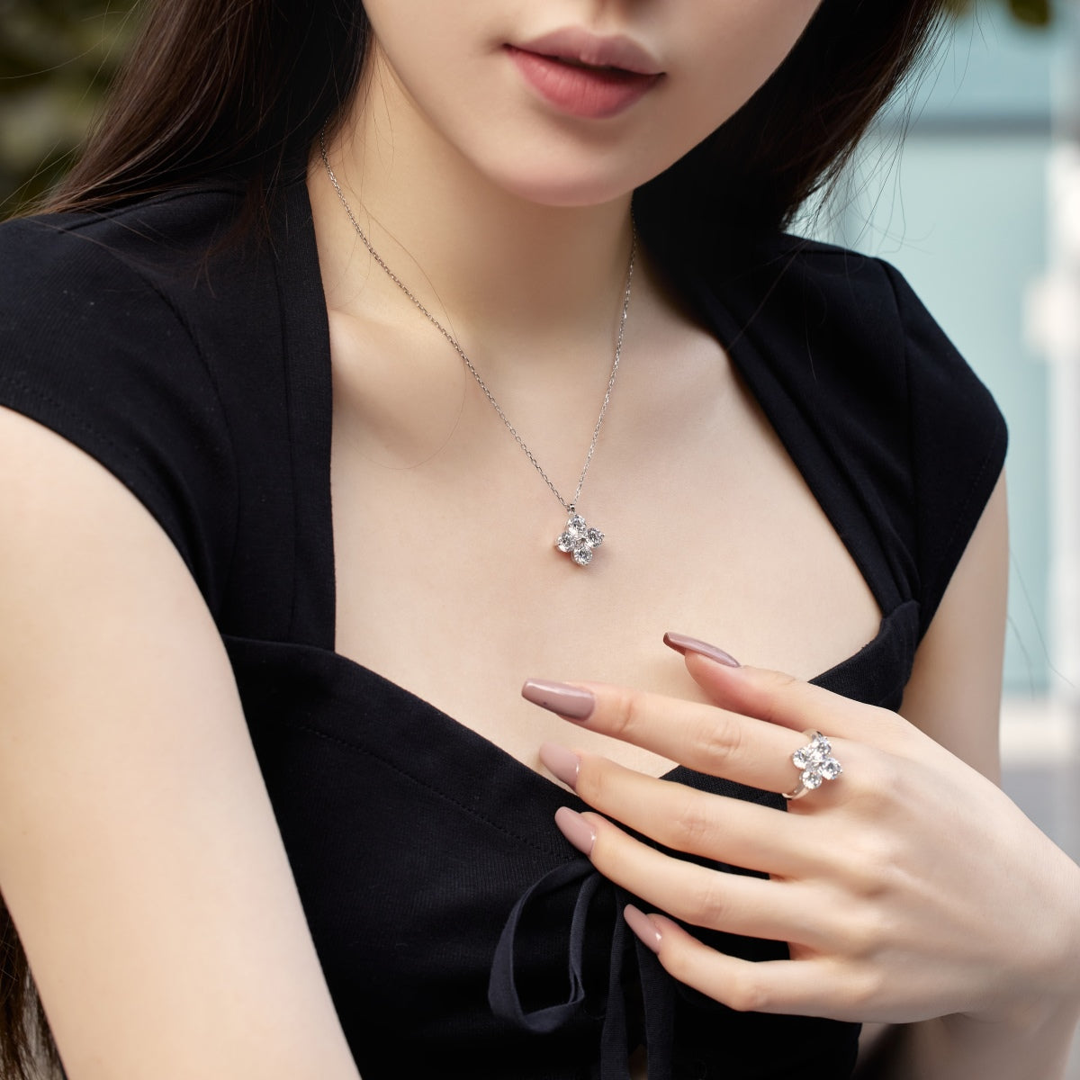 [Rosla]Four-Leaf Clover And Eight-Pointed Star Necklace