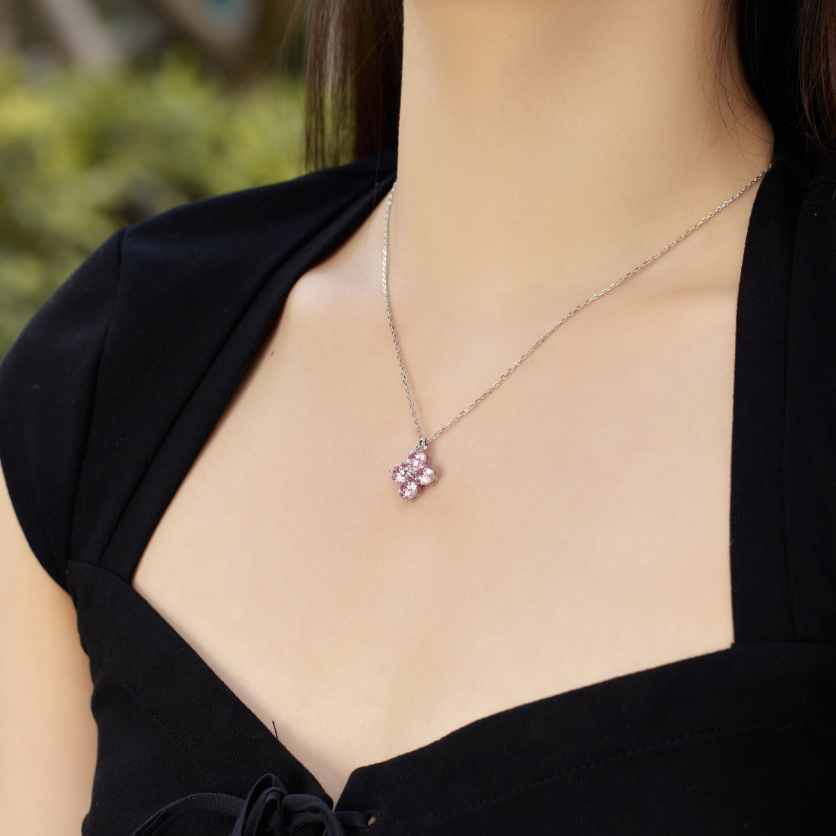[Rosla]Four-Leaf Clover And Eight-Pointed Star Necklace