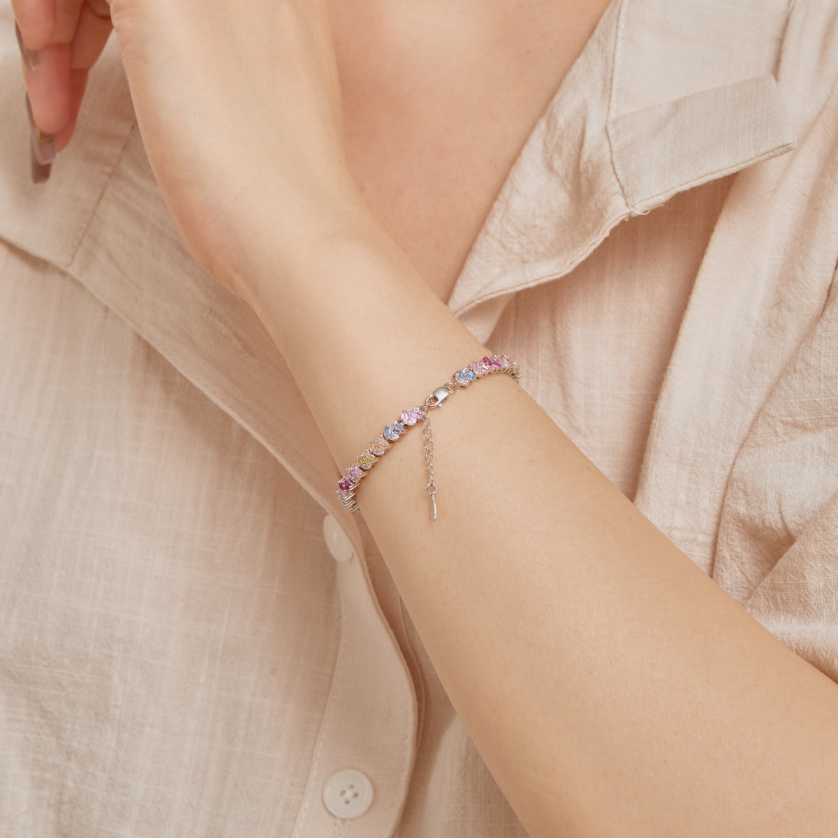 [Rosla]Ornate Colorful Flower Shape Party Bracelet