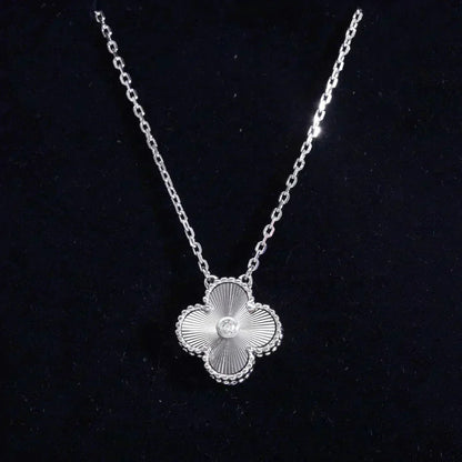 [Rosla]CLOVER  15MM DIAMOND LASER NECKLACE SILVER