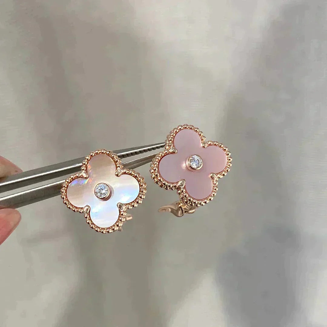 [Rosla]CLOVER MEDIUM 1 MOTIFS  PINK MOP DIAMOND EARRINGS