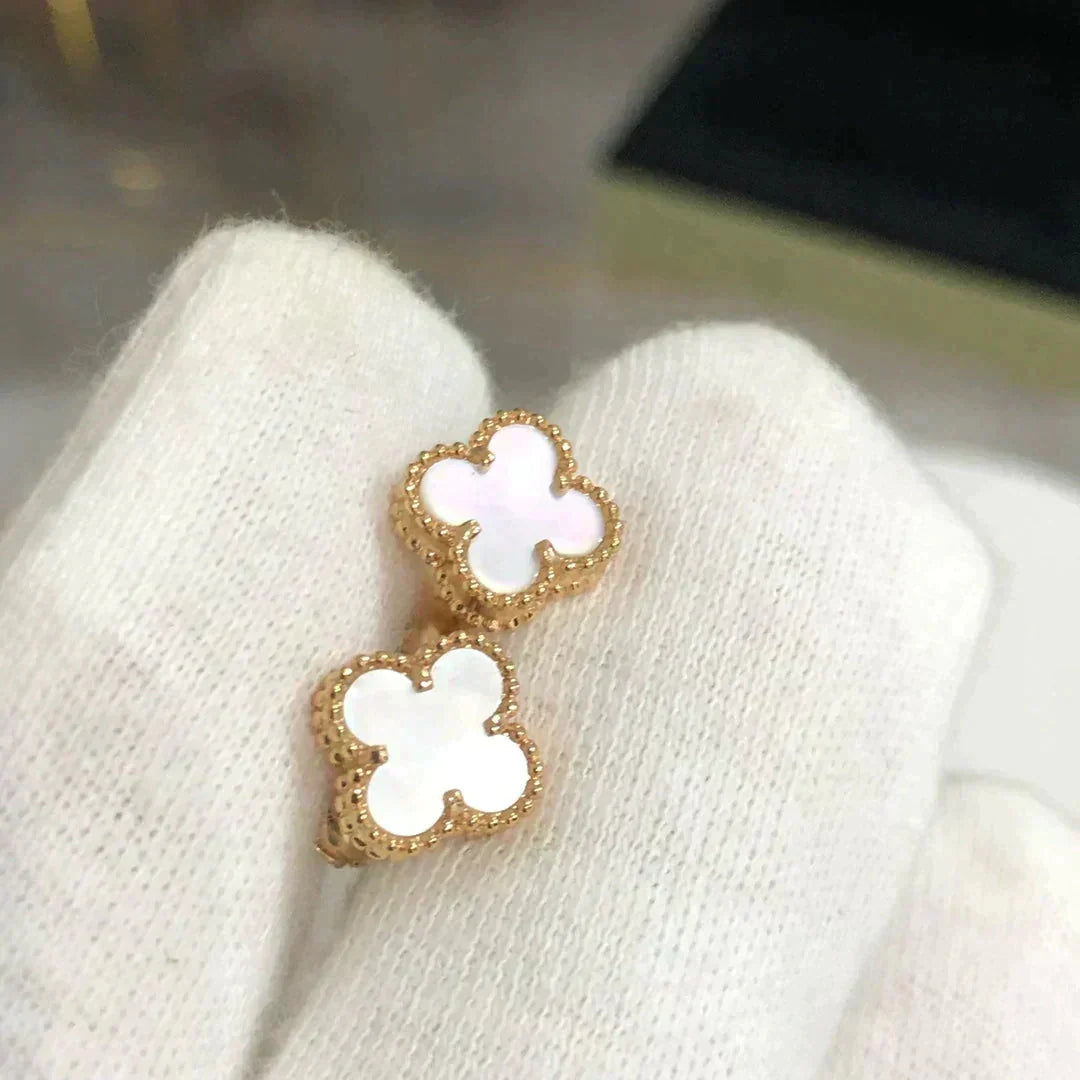 [Rosla]CLOVER MINI 9.5MM WHITE MOP EARRINGS