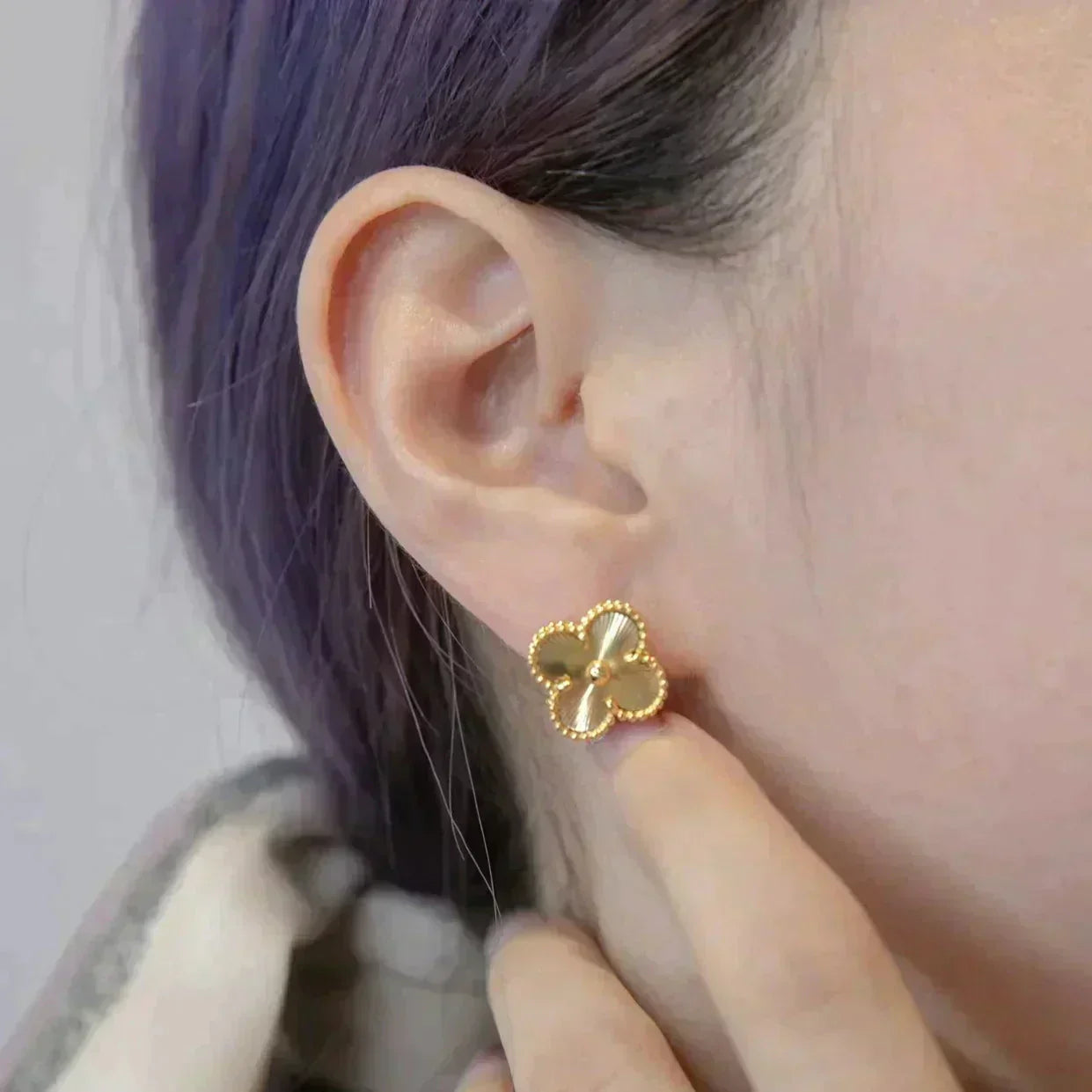 [Rosla]CLOVER MEDIUM 1 MOTIFS LASER EARRINGS