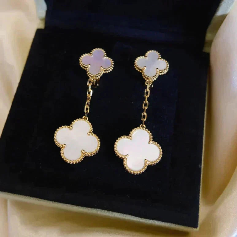 [Rosla]CLOVER 2 MOTIF WHITE MOP EARRINGS