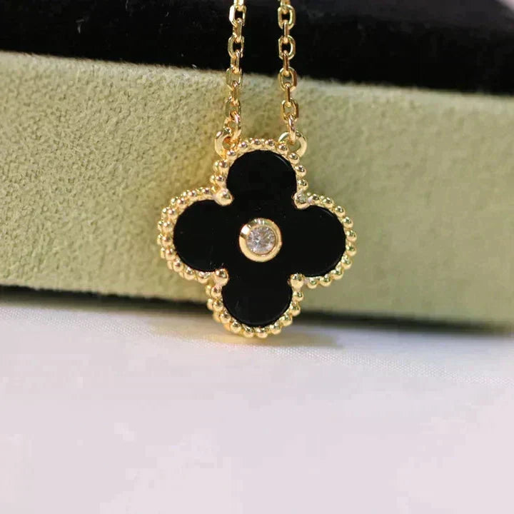 [Rosla]CLOVER 15MM DIAMOND ONYX NECKLACE