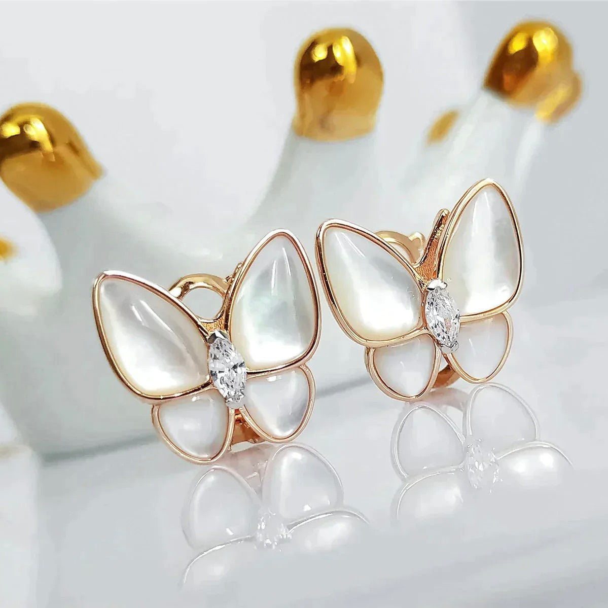 [Rosla]BUTTERFLY MOP DIAMOND EARRINGS