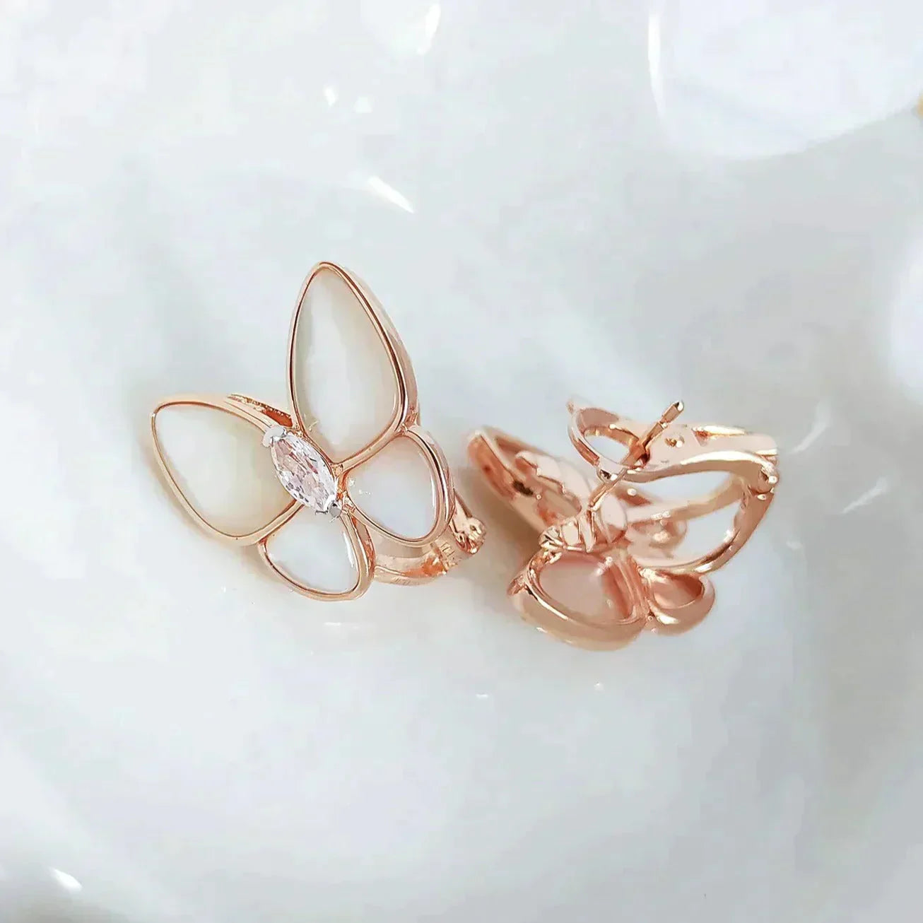 [Rosla]BUTTERFLY MOP DIAMOND EARRINGS