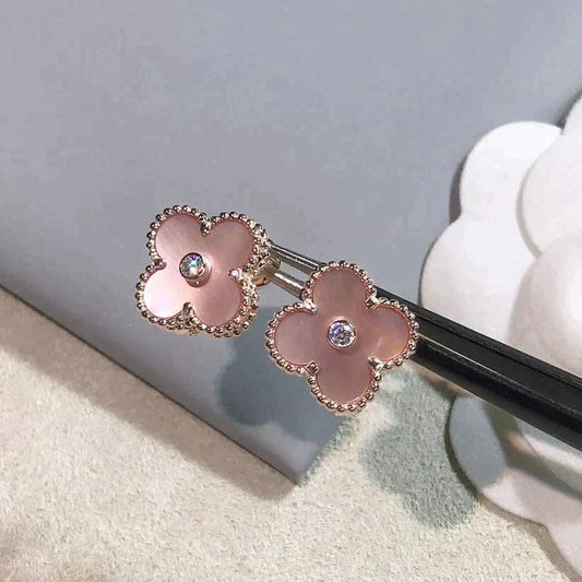 [Rosla]CLOVER MEDIUM 1 MOTIFS  PINK MOP DIAMOND EARRINGS