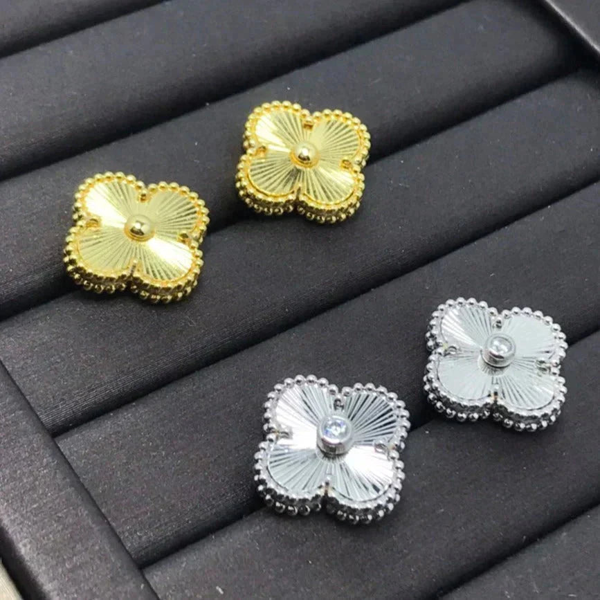 [Rosla]CLOVER MINI 9.5MM LASER EARRINGS