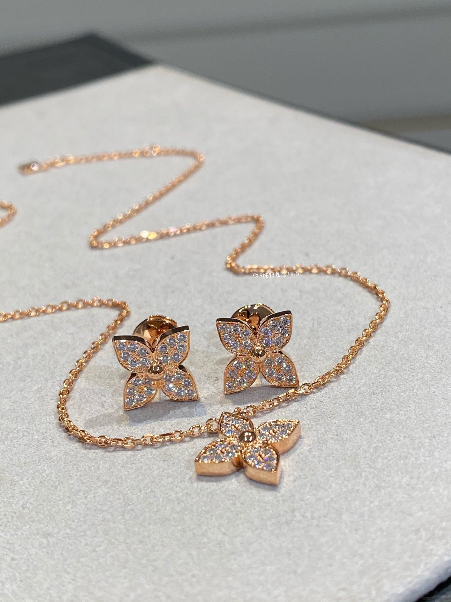 [Rosla]STAR DIAMOND NECKALCE