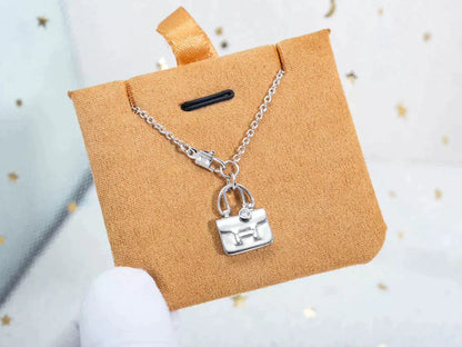 [Rosla]AMULETTE PEDANT SILVER NECKLACE
