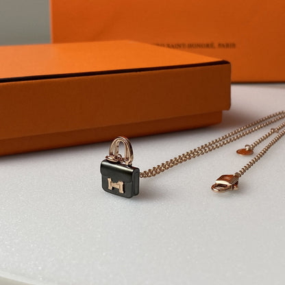 [Rosla]CONSTANCE BLACK PEDANT PINK GOLD NECKLACE