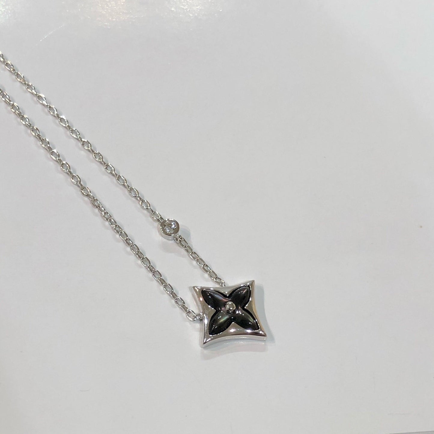 [Rosla]STAR BLACK MOP NECKLACE