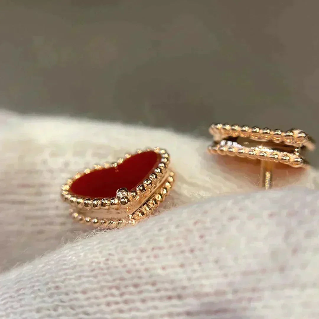 [Rosla]HEART CARNELIAN STUD EARRINGS