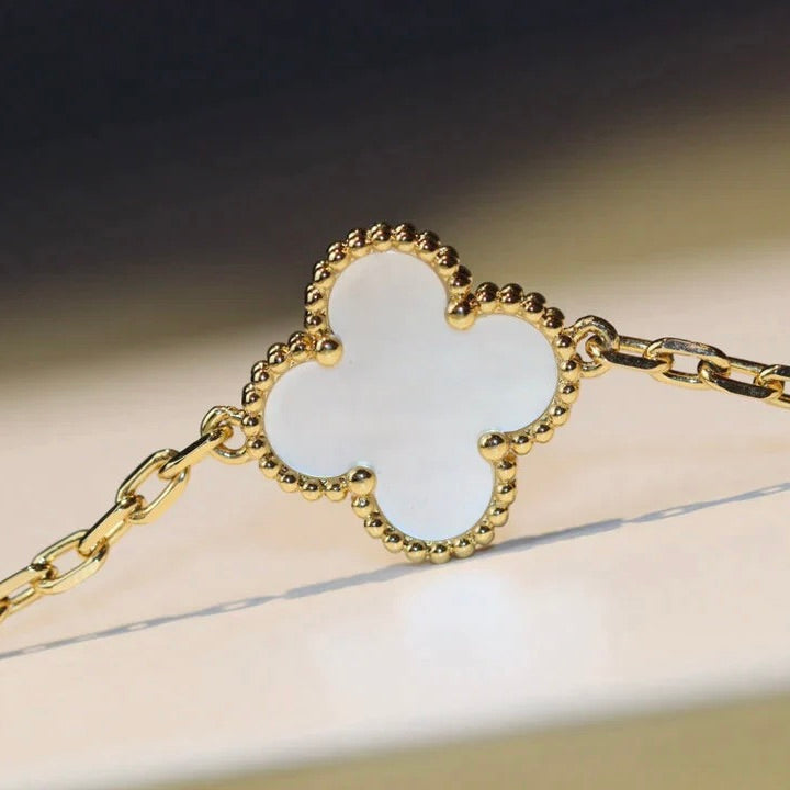 [Rosla]CLOVER 20 MOTIFS WHITE MOP NECKLACE