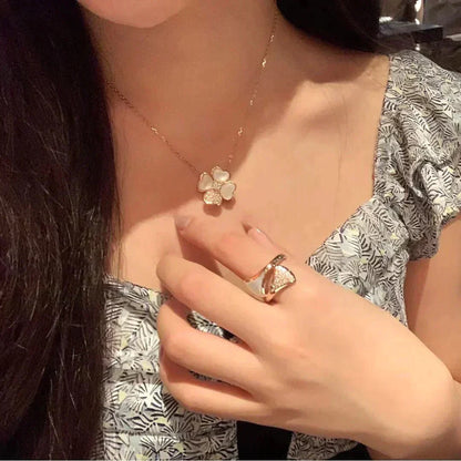 [Rosla]CLOVER MOP DIAMOND ROSE GOLD NECKLACE