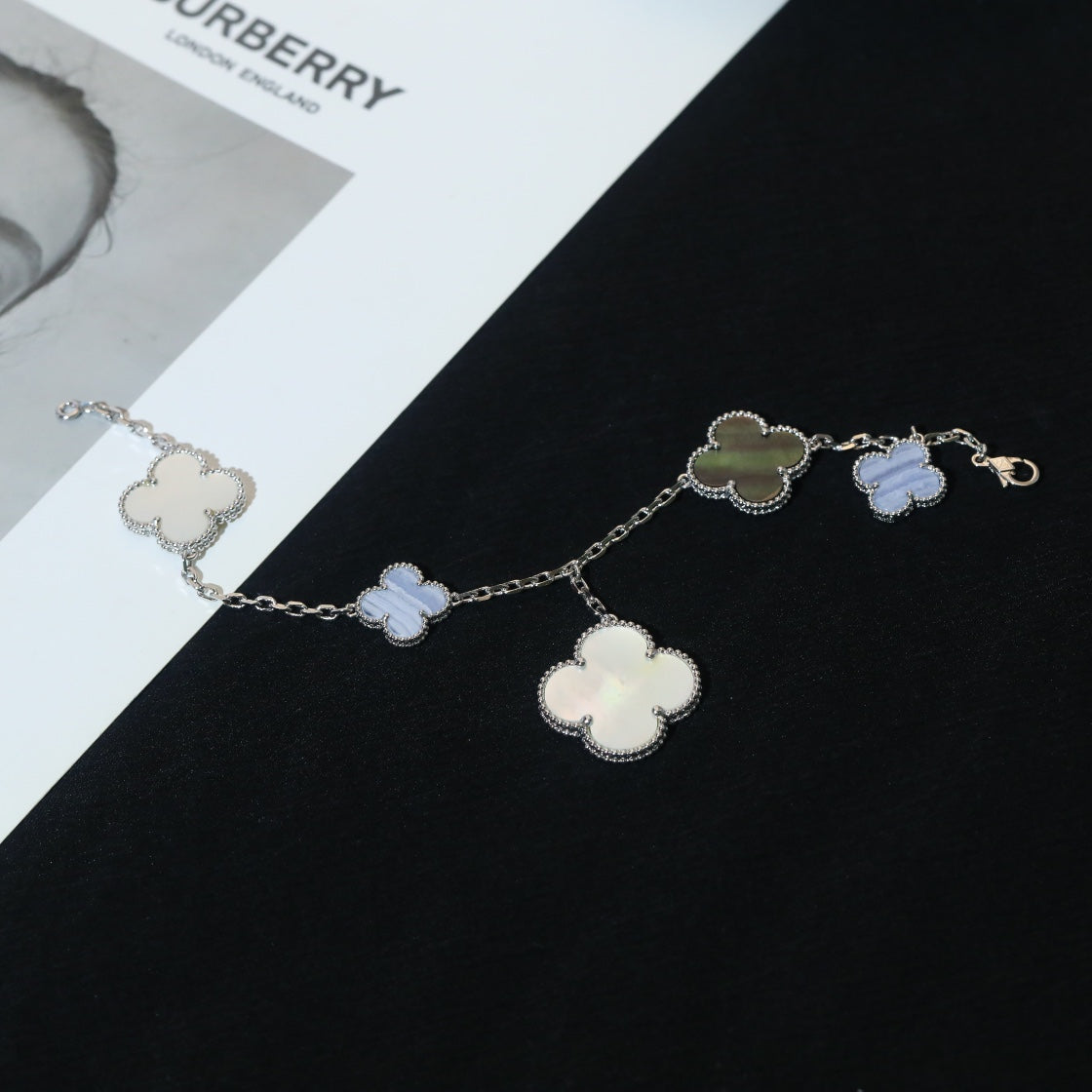 [Rosla]CLOVER BRACELET 5 MOTIFS MOP CHALCEDONY SILVER