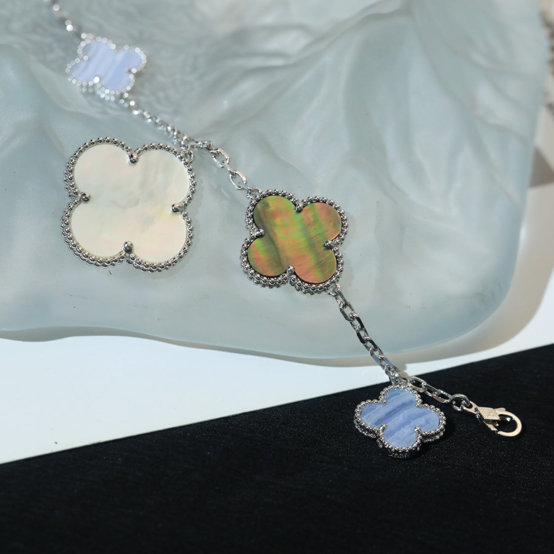 [Rosla]CLOVER BRACELET 5 MOTIFS MOP CHALCEDONY SILVER