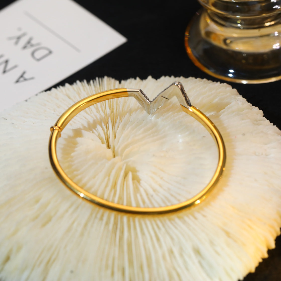 [Rosla]VOLTE UPSITE DOWN GOLD DIAMOND BRACELET