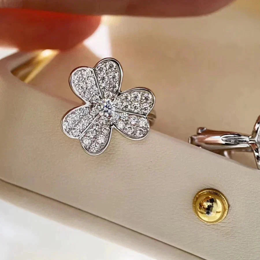 [Rosla]CLOVER COMOS DIAMOND EARRINGS SILVER