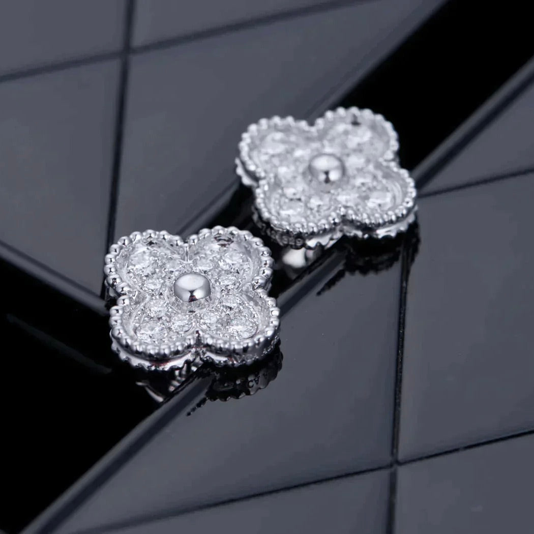 [Rosla]CLOVER 1 MOTIFS DIAMOND STUD EARRINGS SILVER