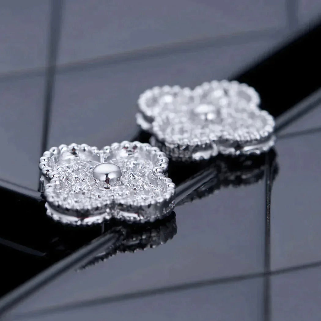 [Rosla]CLOVER 1 MOTIFS DIAMOND STUD EARRINGS SILVER