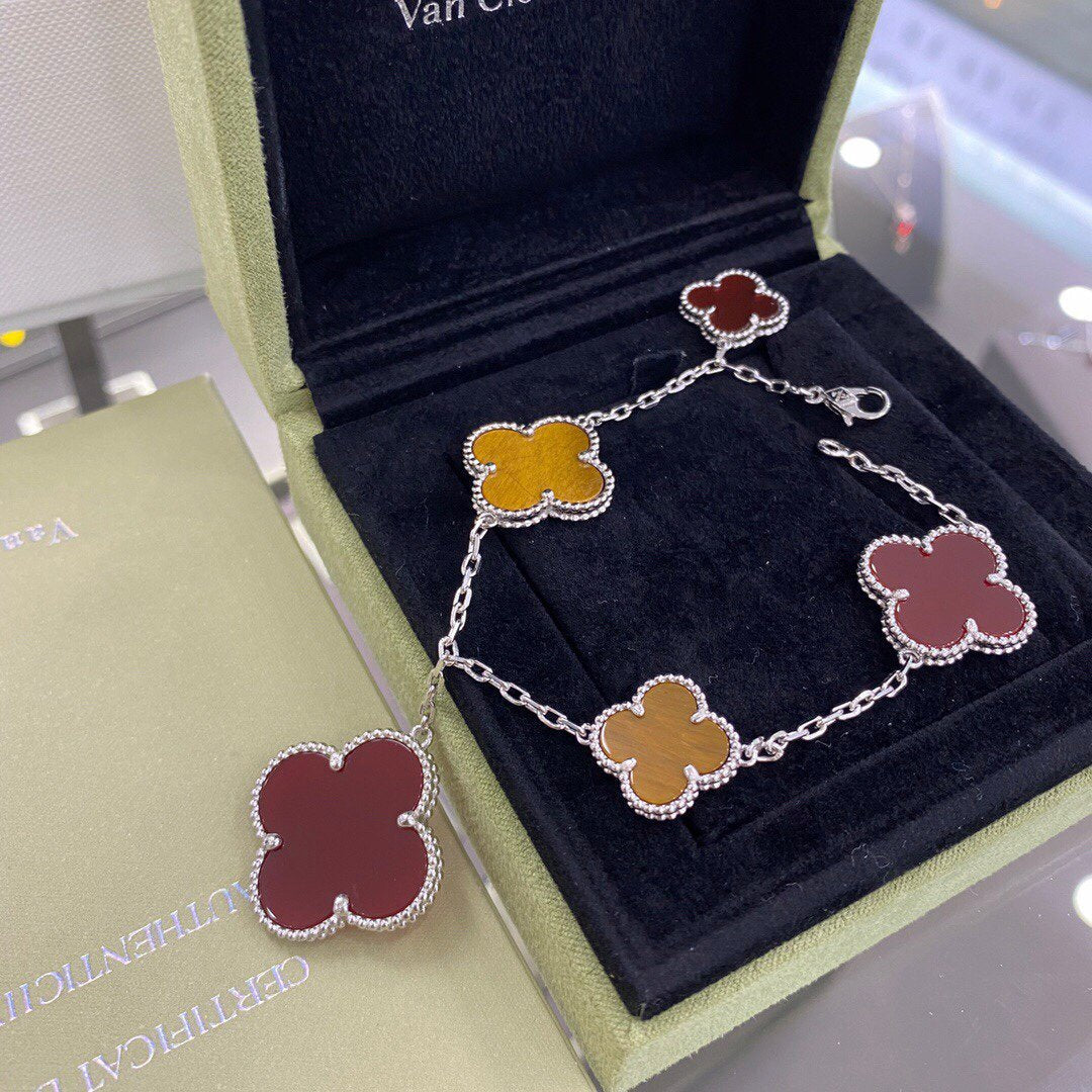 [Rosla]CLOVER 5 MOTIFS SIVLER CARNELIAN TIGER EYE BRACELET