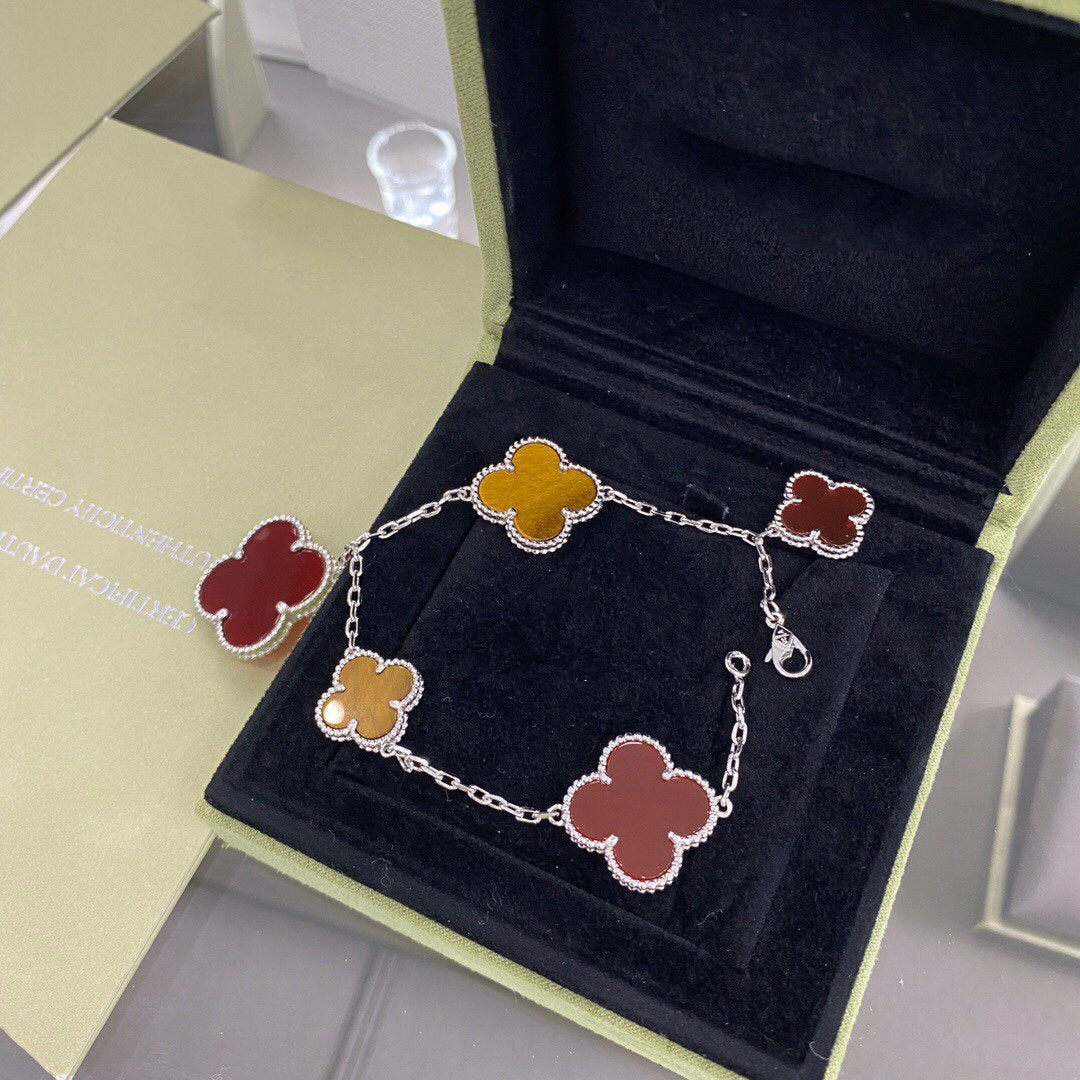 [Rosla]CLOVER 5 MOTIFS SIVLER CARNELIAN TIGER EYE BRACELET