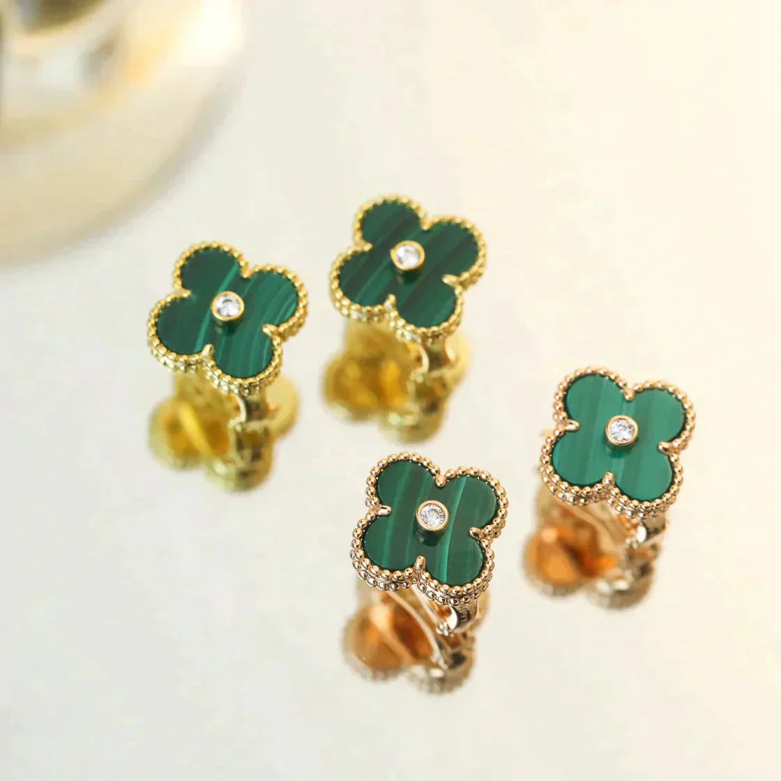 [Rosla]CLOVER MEDIUM 1 MOTIFS MALACHITE DIAMOND EARRINGS