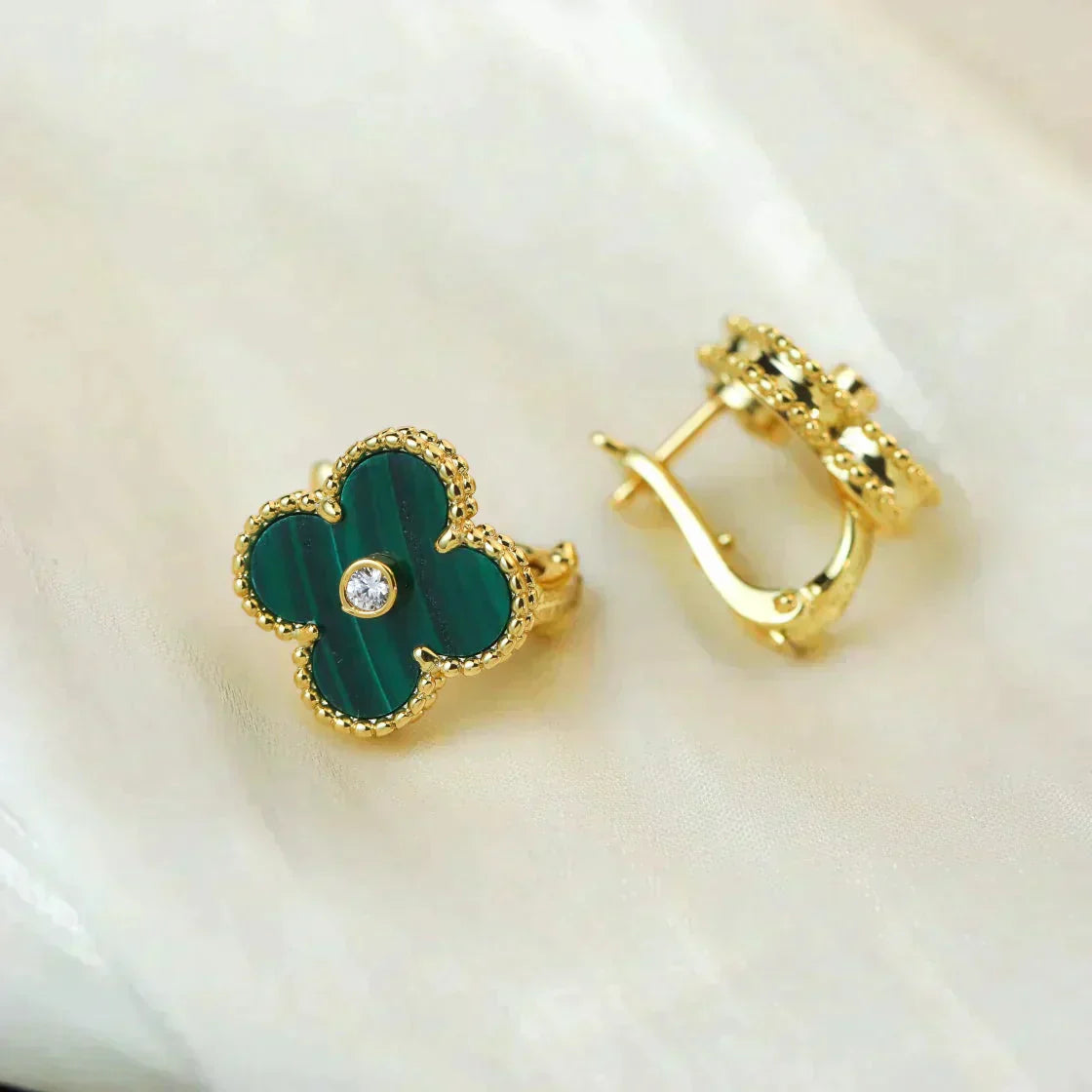 [Rosla]CLOVER MEDIUM 1 MOTIFS MALACHITE DIAMOND EARRINGS