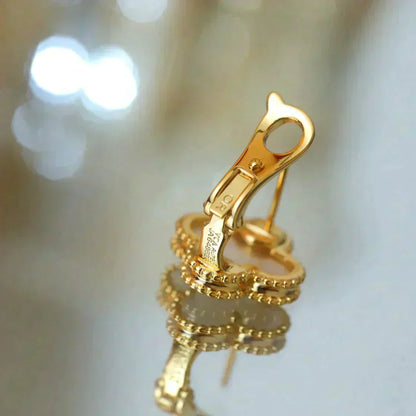 [Rosla]CLOVER MEDIUM 1 MOTIFS  WHITE MOP STUD EARRINGS