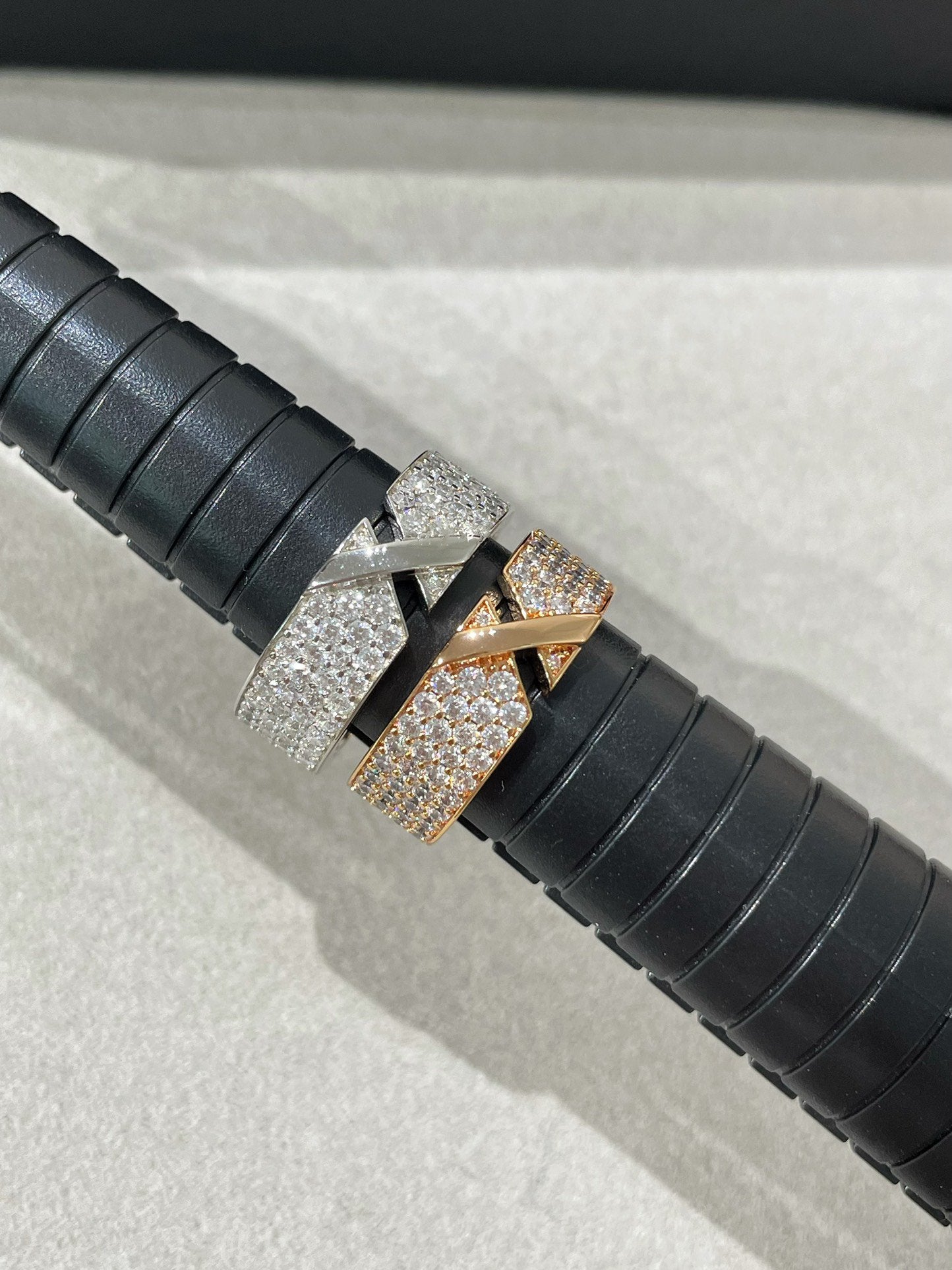 [Rosla]LIENS EVIDENCE  DIAMOND PAVED RING