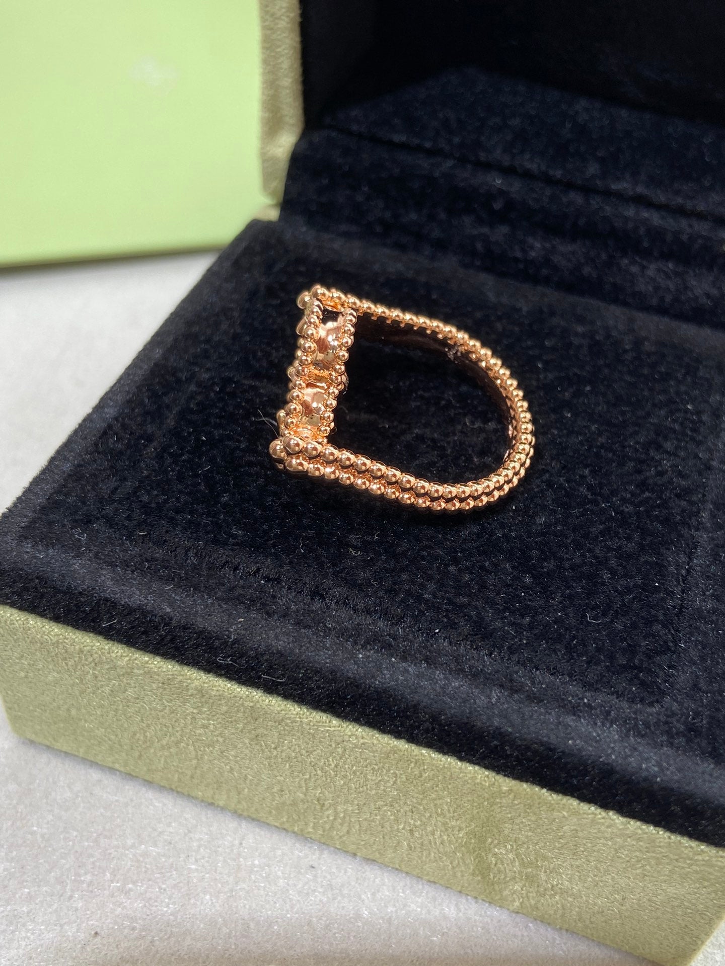 [Rosla]CLOVER RIVERSIBLE PINK GOLD RING