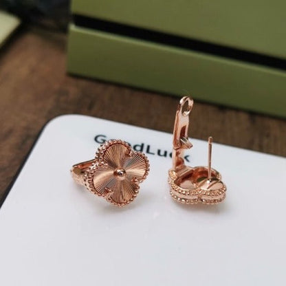 [Rosla]CLOVER MEDIUM STUD EARRINGS