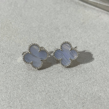 [Rosla]CLOVER CHALCEDONY SILVER STUD EARRINGS