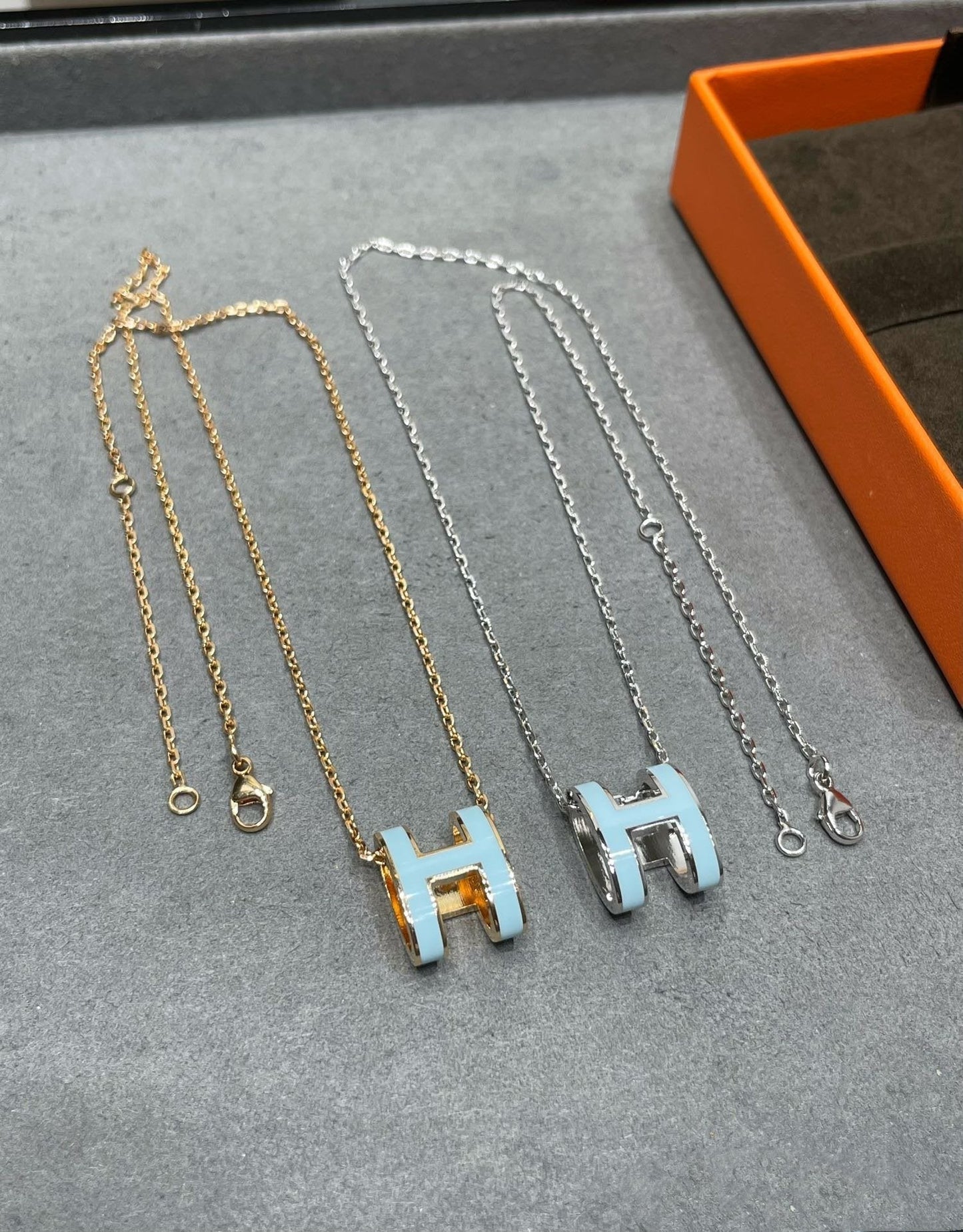 [Rosla]POP H SKY BLUE NECKLACE