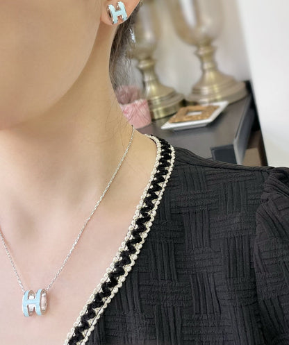 [Rosla]POP H SKY BLUE STUD EARRINGS