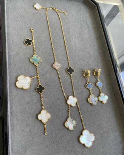 [Rosla]CLOVER 3 MOTIF MOP ONYX DARK MOP PINK GOLD EARRINGS