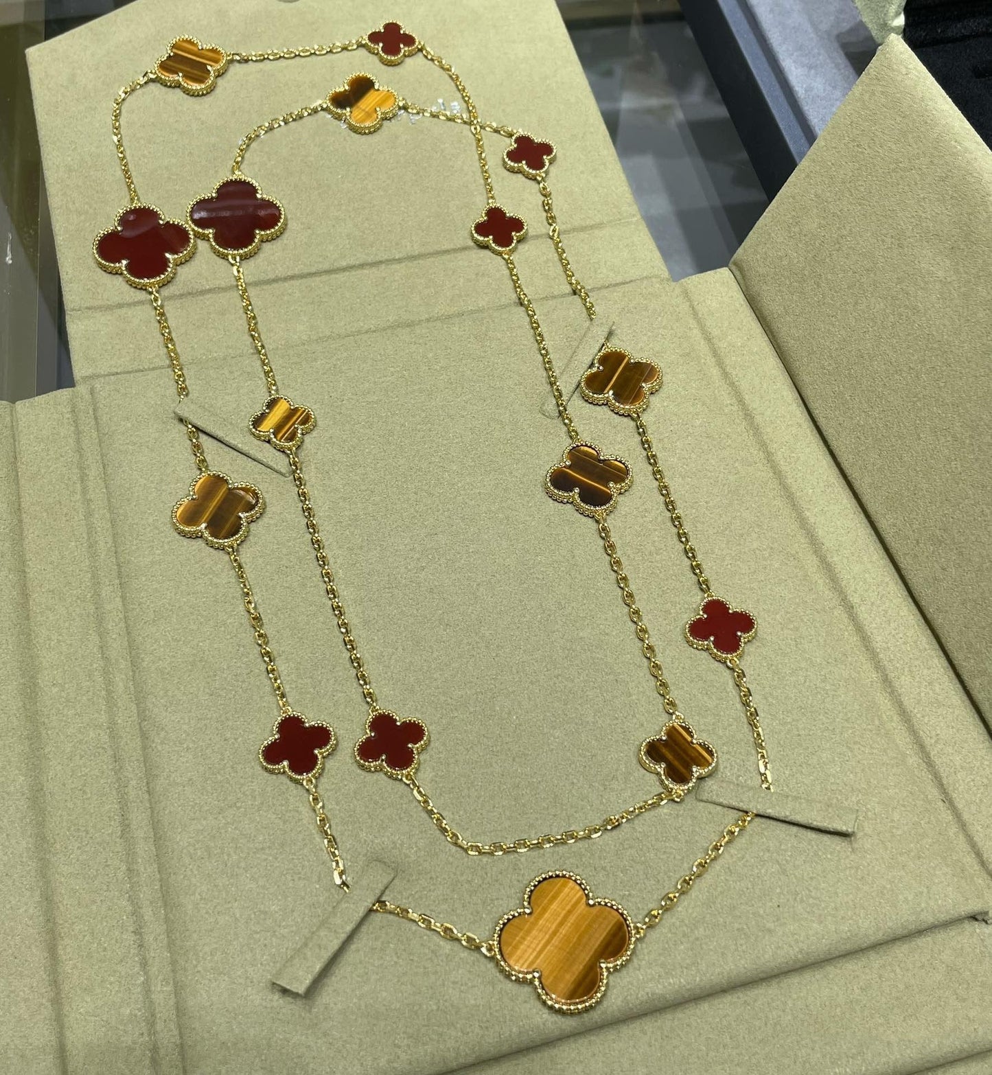 [Rosla]CLOVER 16 MOTIF CARNELIAN TIGER EYE ROSE GOLD NECKLACE