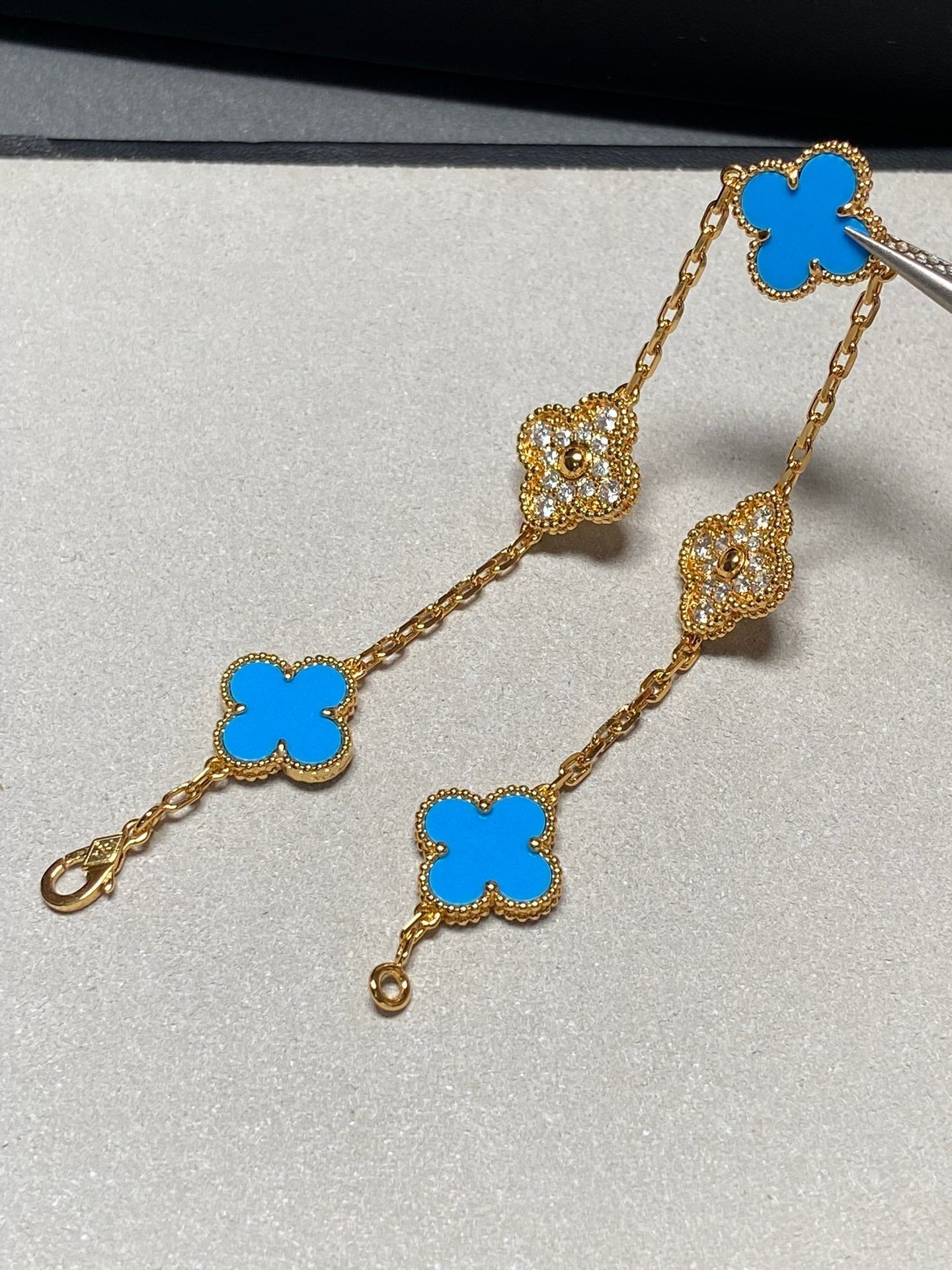 [Rosla]CLOVER 5 MOTIF BLUE CHALCEDONY DIAMOND GOLD BRACELET