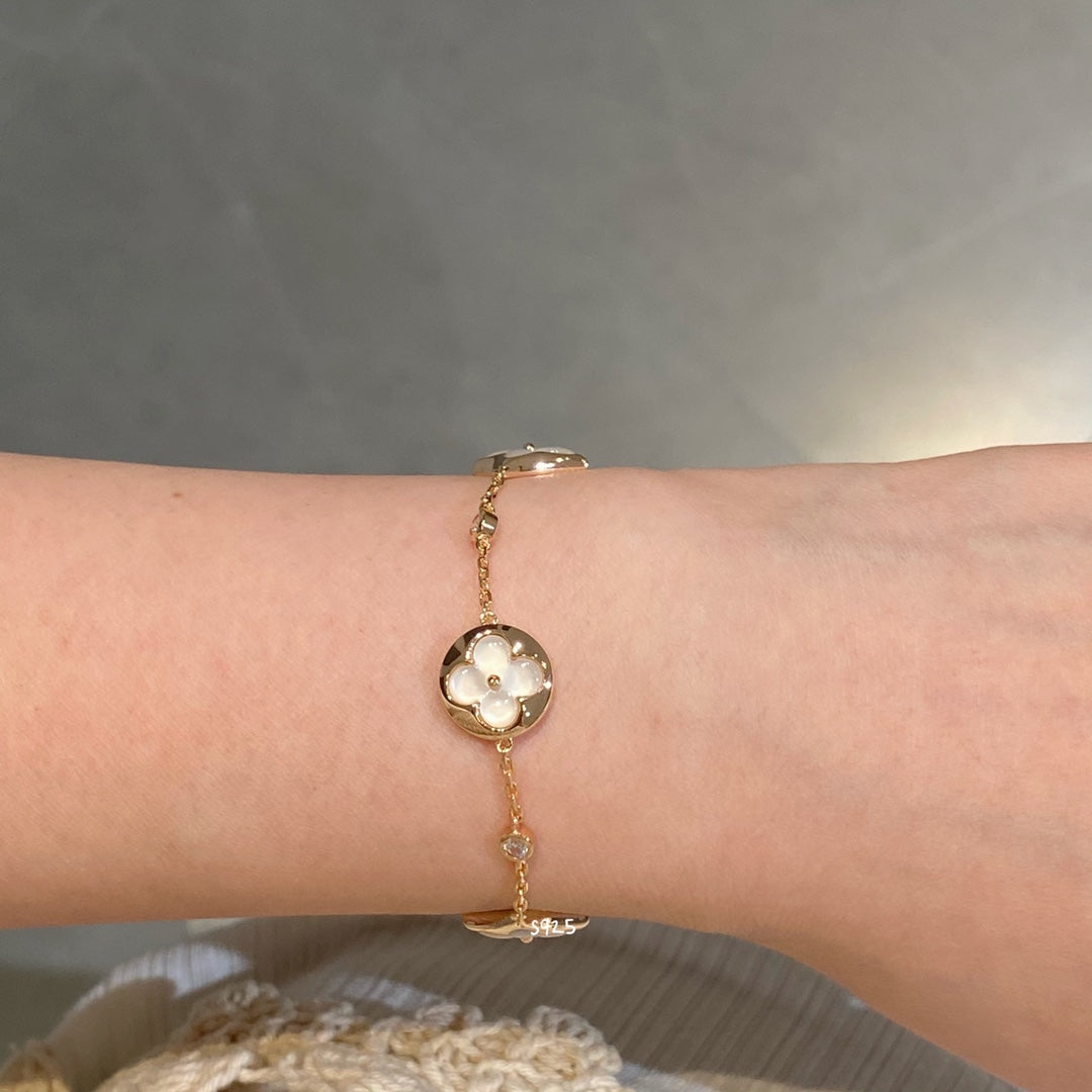 [Rosla]STAR AND SUN 4 MOTIF WHITE MOP PINK GOLD BRACELET