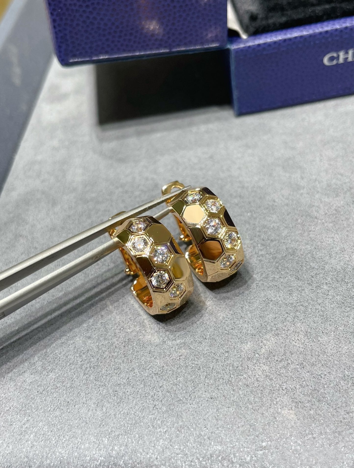 [Rosla]BEE LOVE DIAMOND HOOP EARRINGS